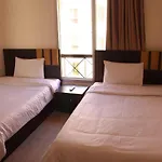 Unique Apartment In Rehab City