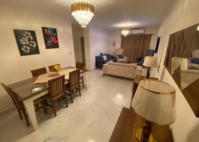 Unique Apartment In Rehab City