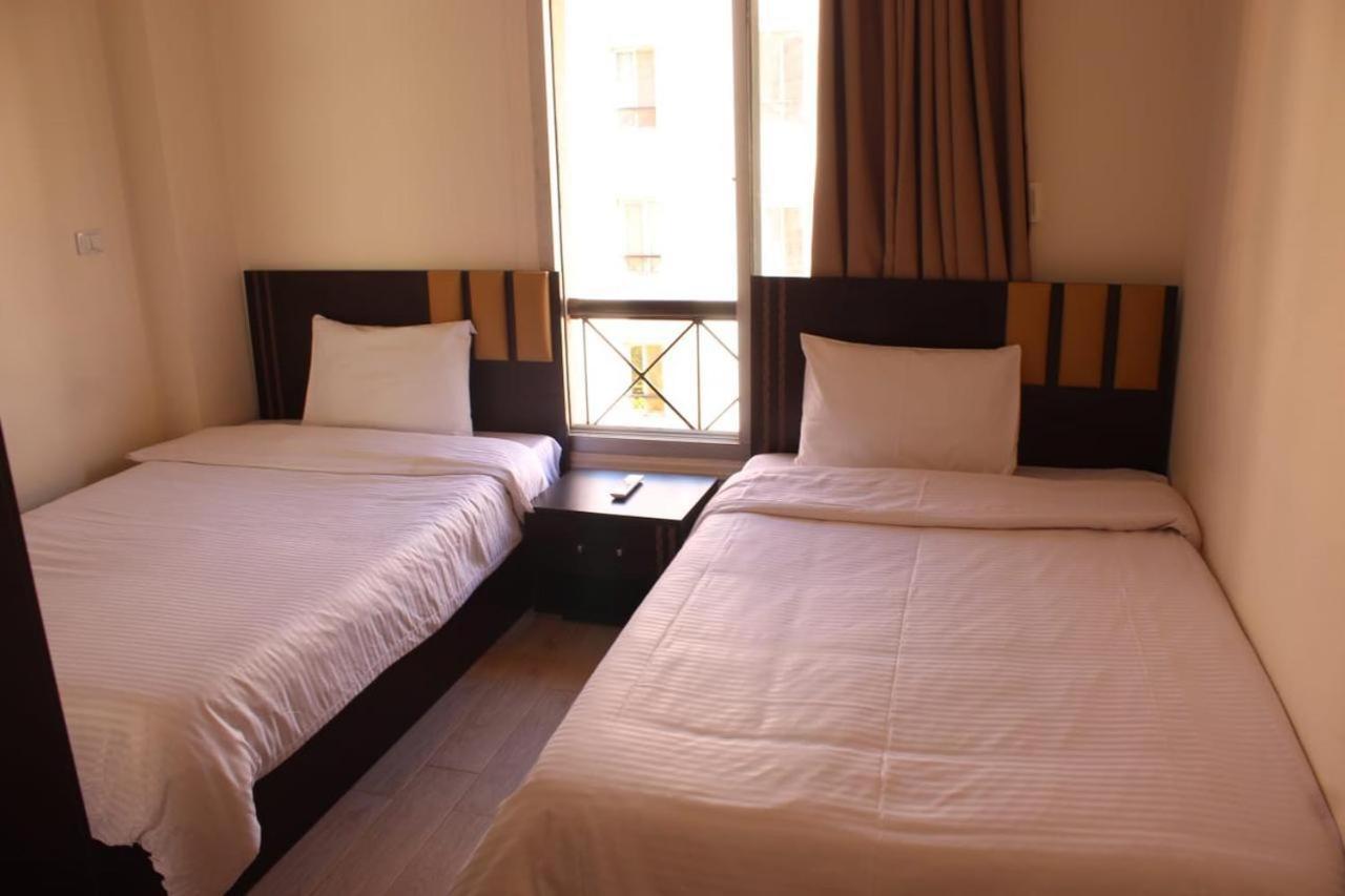 Apartment Unique In Rehab Cairo